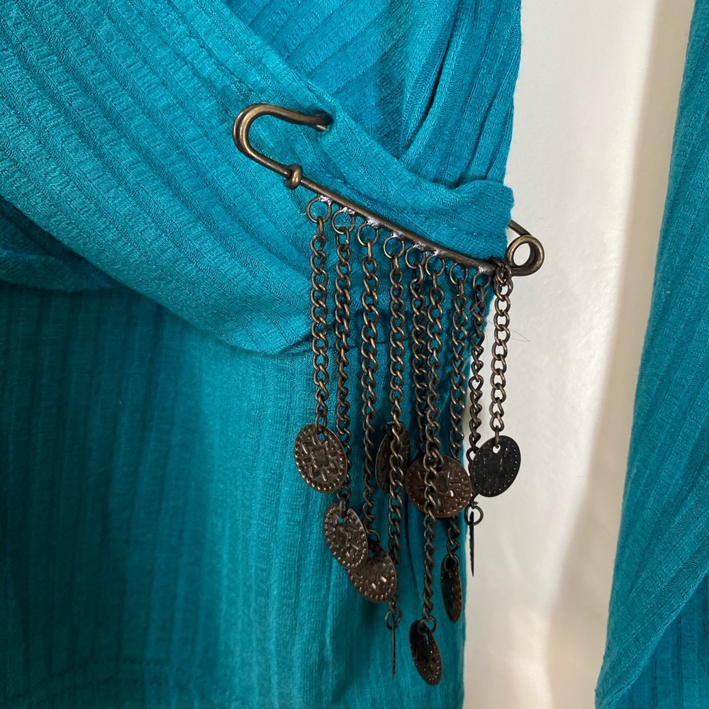 Turquoise Blouse - Picture 2 of 3
